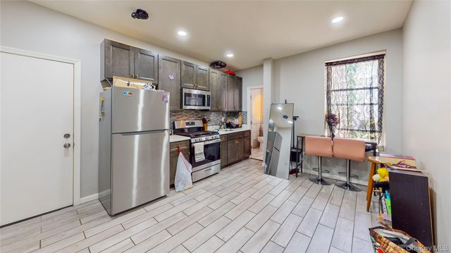 660 Warwick Street, Brooklyn, NY 11207