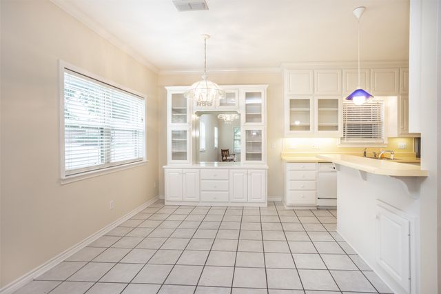 226 Gordon Street, Gainesville, TX 76240