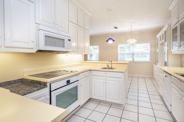 226 Gordon Street, Gainesville, TX 76240