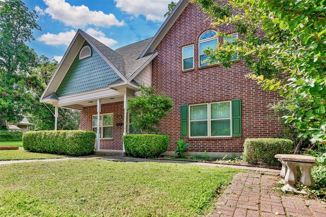 226 Gordon Street, Gainesville, TX 76240