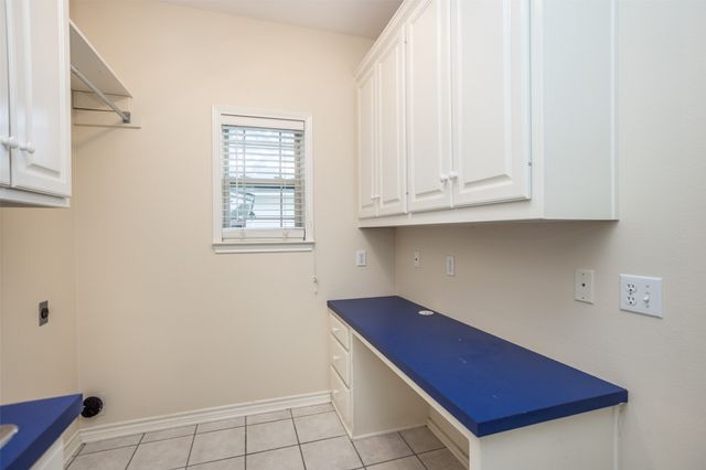 226 Gordon Street, Gainesville, TX 76240