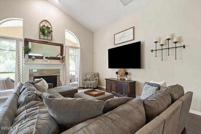 584 CHESTWOOD CHASE Drive, Orange Park, FL 32065
