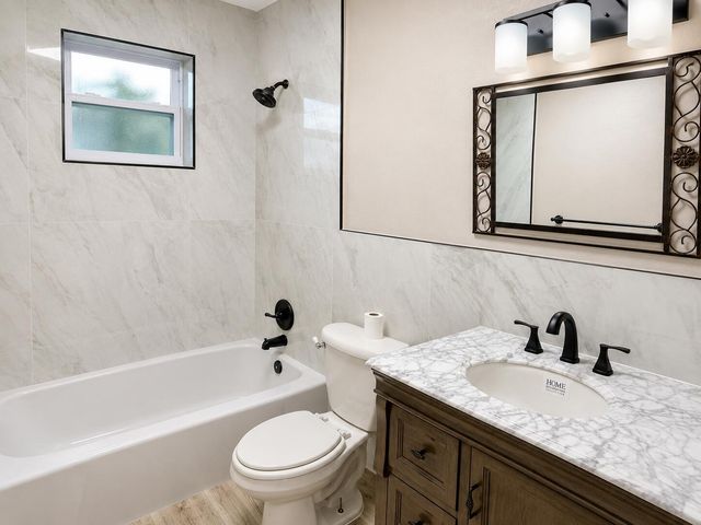 1723 NE MIAMI GARDENS Drive 237, Miami, FL 33179