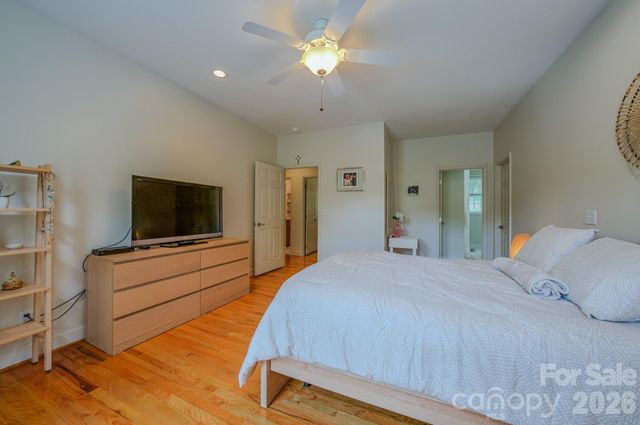 9 Double Eagle Drive, Weaverville, NC 28787