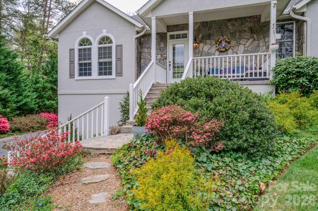 9 Double Eagle Drive, Weaverville, NC 28787