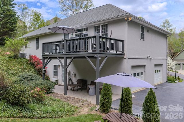 9 Double Eagle Drive, Weaverville, NC 28787