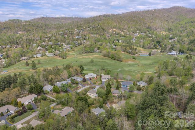 9 Double Eagle Drive, Weaverville, NC 28787