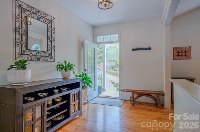 9 Double Eagle Drive, Weaverville, NC 28787