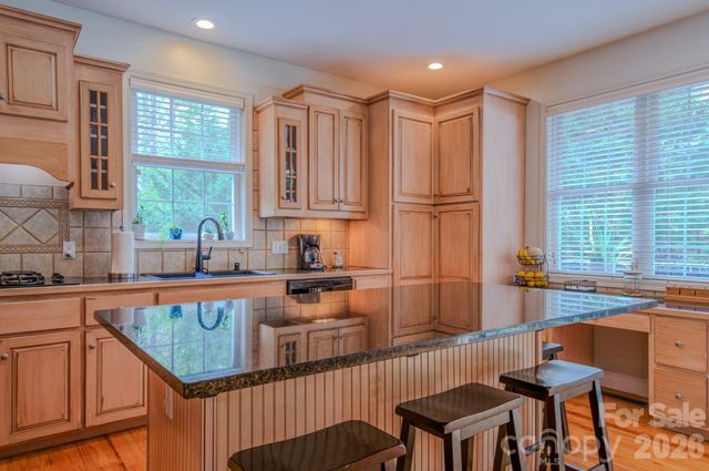 9 Double Eagle Drive, Weaverville, NC 28787