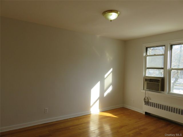 7 Winchester Avenue 2A, Yonkers, NY 10710