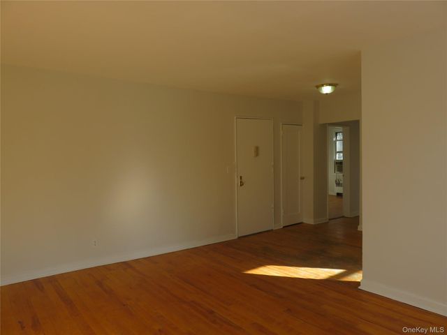 7 Winchester Avenue 2A, Yonkers, NY 10710