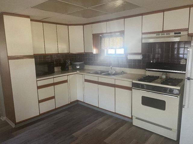 1949 HESS DRIVE, Holiday, FL 34691