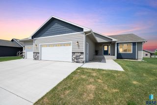525 Quartzite Ave, Tea, SD 57064