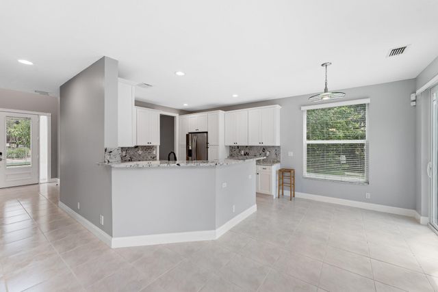 1019 Egret Circle N, Jupiter, FL 33458