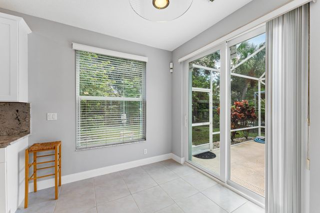 1019 Egret Circle N, Jupiter, FL 33458