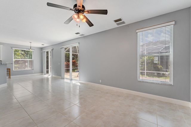 1019 Egret Circle N, Jupiter, FL 33458
