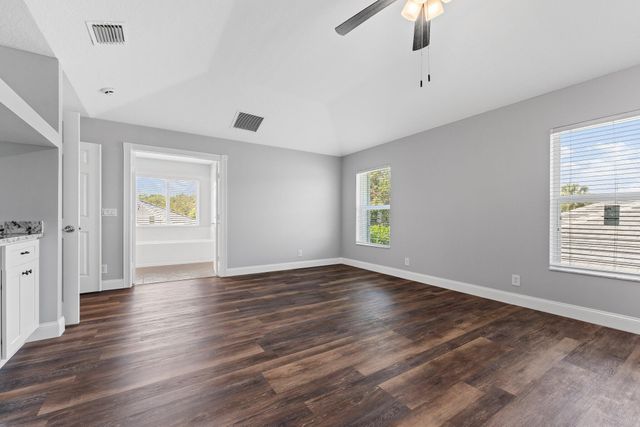 1019 Egret Circle N, Jupiter, FL 33458