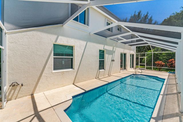 1019 Egret Circle N, Jupiter, FL 33458