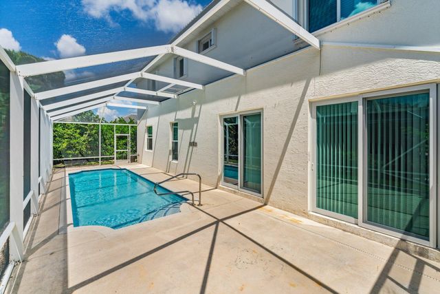 1019 Egret Circle N, Jupiter, FL 33458