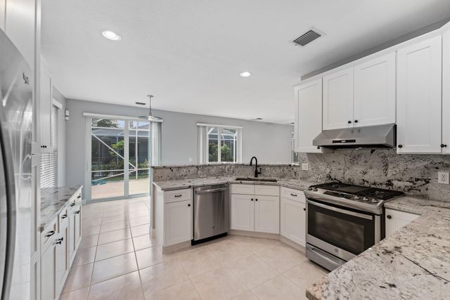 1019 Egret Circle N, Jupiter, FL 33458