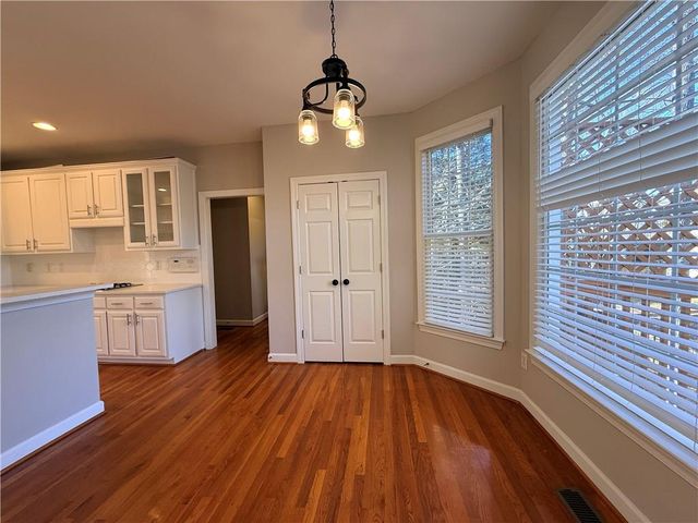 425 Arbor Creek Overlook, Roswell, GA 30076