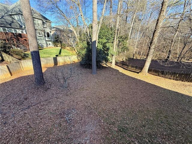 425 Arbor Creek Overlook, Roswell, GA 30076