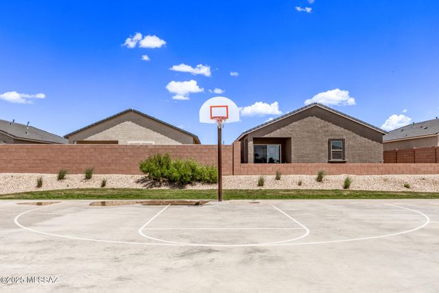 13501 N Samantha Lane, Marana, AZ 85653