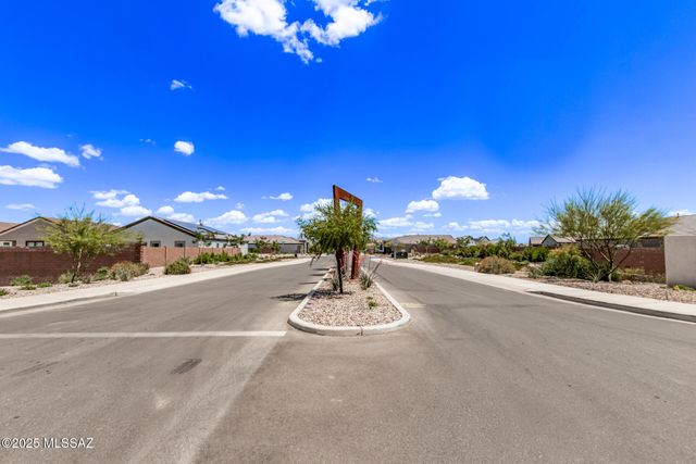 13501 N Samantha Lane, Marana, AZ 85653