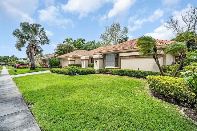 1504 RIDGE TOP WAY, Clearwater, FL 33765