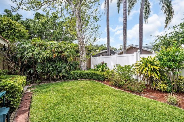 1504 RIDGE TOP WAY, Clearwater, FL 33765