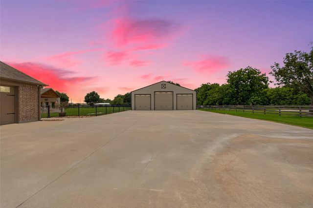 3811 Lost Goldenrod Drive, Richmond, TX 77406