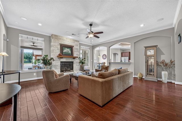 3811 Lost Goldenrod Drive, Richmond, TX 77406