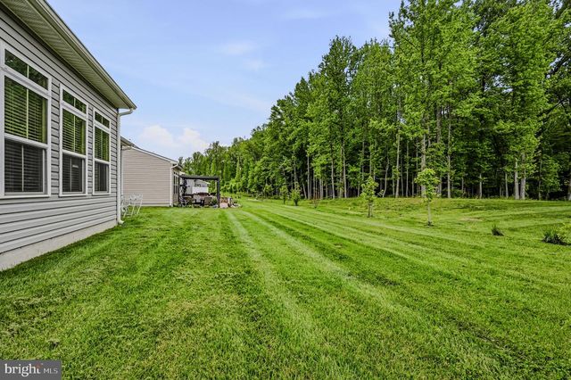 2004 RIVERS DR, Newark, DE 19702
