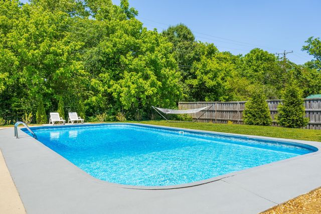 203 Greenfield Drive, Rossville, GA 30741