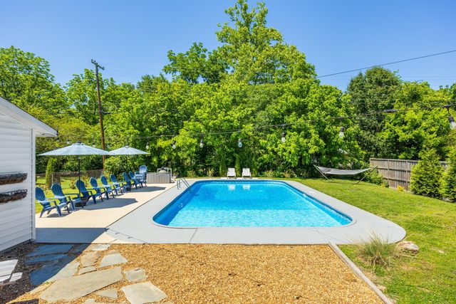 203 Greenfield Drive, Rossville, GA 30741