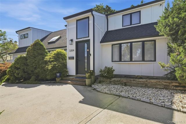 3304 Park Avenue, Oceanside, NY 11572