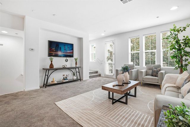 2833 Alnwick Ave 7, Livermore, CA 94551