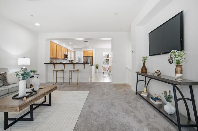 2833 Alnwick Ave 7, Livermore, CA 94551