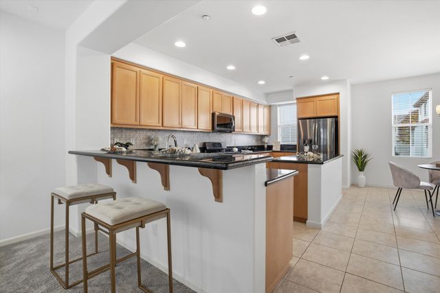 2833 Alnwick Ave 7, Livermore, CA 94551