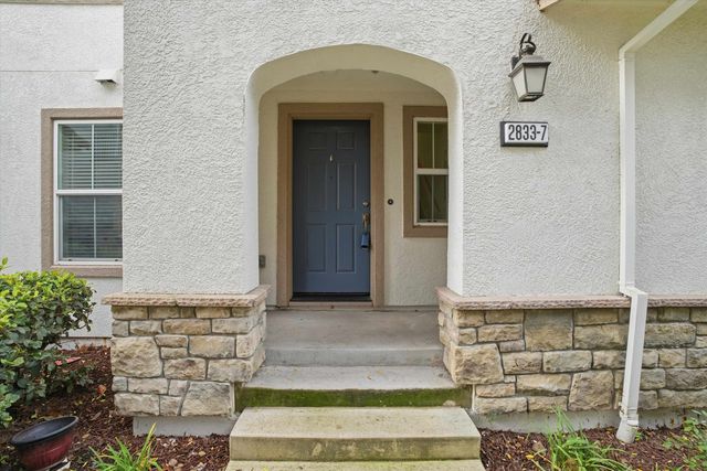2833 Alnwick Ave 7, Livermore, CA 94551