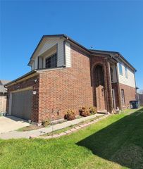 6468 Regina Drive, Fort Worth, TX 76131