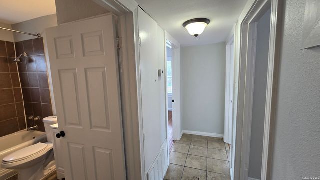 1802 W Gramercy Pl Apt 1, San Antonio, TX 78201