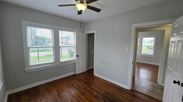 1802 W Gramercy Pl Apt 1, San Antonio, TX 78201