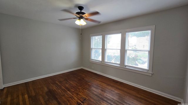 1802 W Gramercy Pl Apt 1, San Antonio, TX 78201