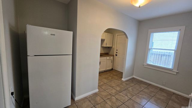1802 W Gramercy Pl Apt 1, San Antonio, TX 78201