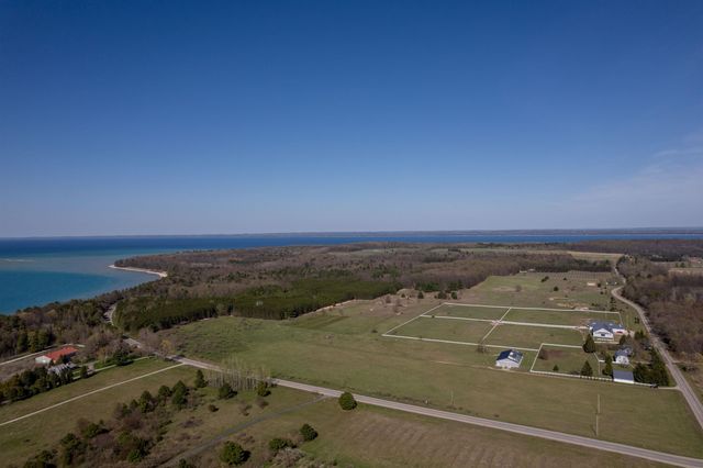 3619 Tompkins Road, Traverse City, MI 49686