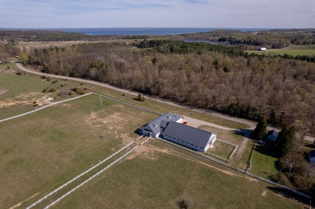 3619 Tompkins Road, Traverse City, MI 49686