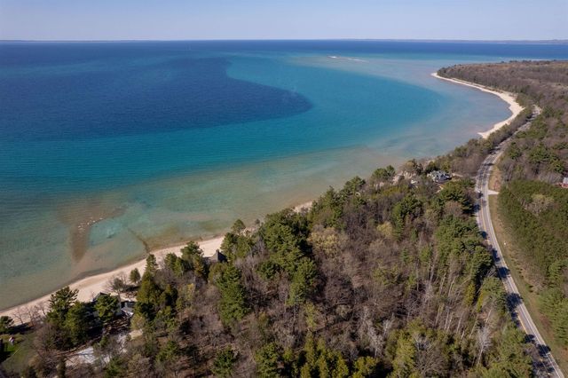 3619 Tompkins Road, Traverse City, MI 49686