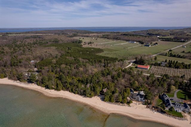 3619 Tompkins Road, Traverse City, MI 49686