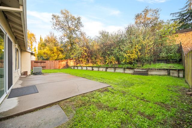 5846 Pikes Peak Way, Sacramento, CA 95842